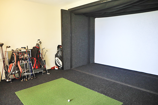 golf simulator at nevaeh