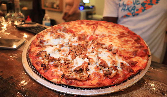 Half Pepperoni & Half Chicken Pizza 