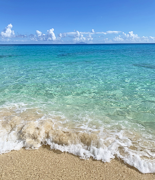 Sint Maarten Cupecoy beach