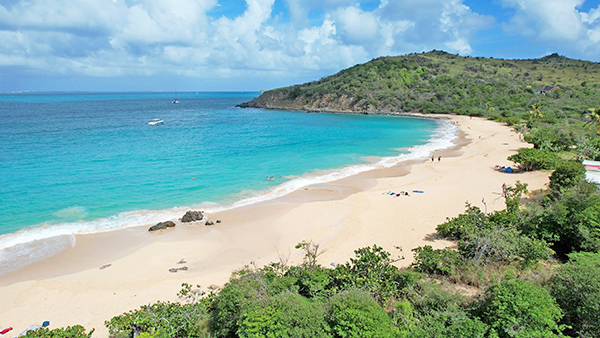 Happy Bay Beach 