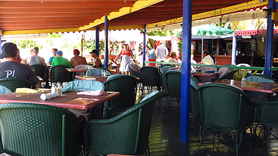 roys bayside grill dining room