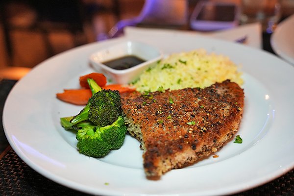 Pepper Crusted Tuna Steak